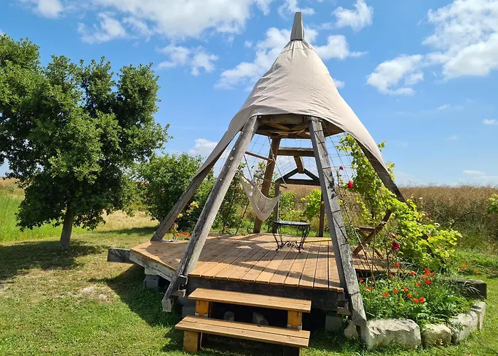 Moulin A Vent Romantique Et Atypique En Touraine